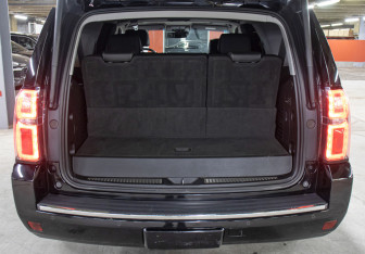 Подержанный автомобиль Chevrolet Tahoe 2017 года (10 фото)