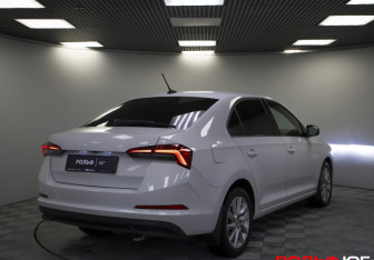 Подержанный автомобиль Skoda Rapid Liftback 2021 года (22 фото)