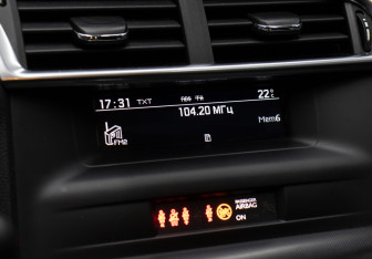 Подержанный автомобиль Citroen DS4 2012 года (19 фото)