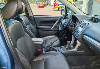 Подержанный автомобиль Subaru Forester Suv 2013 года (14 фото)