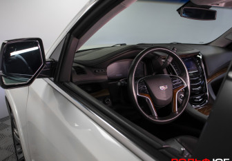 Подержанный автомобиль Cadillac Escalade Suv 2015 года (22 фото)
