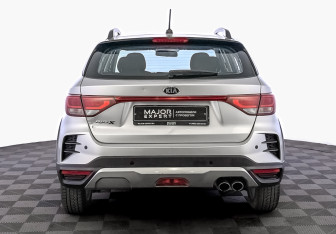 Подержанный автомобиль Kia Rio Hatchback 2021 года (6 фото)