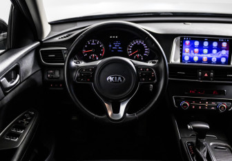 Подержанный автомобиль Kia Optima Sedan 2016 года (20 фото)