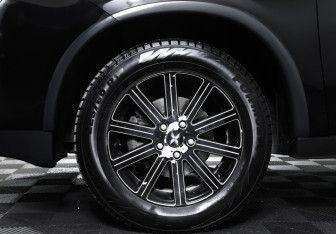 Подержанный автомобиль Mitsubishi Outlander 2014 года (24 фото)