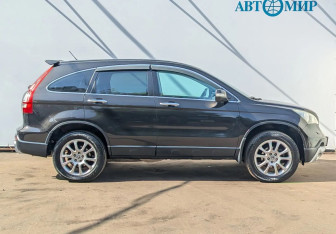 Подержанный автомобиль Honda CR-V 2009 года (4 фото)