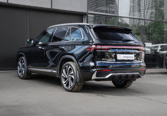 Подержанный автомобиль Geely Monjaro 2023 года (6 фото)