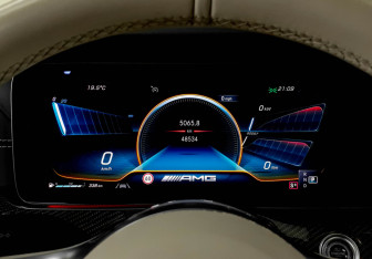 Подержанный автомобиль Mercedes-Benz AMG GT Liftback 2021 года (23 фото)