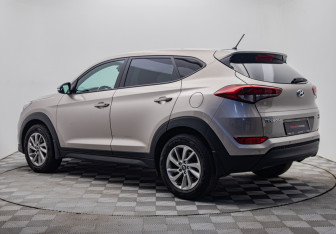 Подержанный автомобиль Hyundai Tucson 2016 года (3 фото)