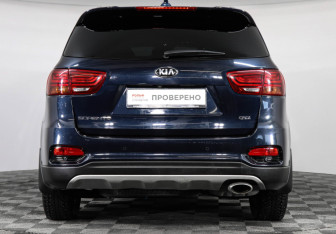 Подержанный автомобиль Kia Sorento 2019 года (6 фото)