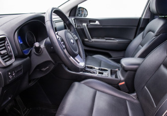 Подержанный автомобиль Kia Sportage 2018 года (10 фото)