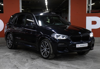 Подержанный автомобиль BMW X3 2019 года (3 фото)