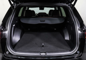 Подержанный автомобиль Geely Monjaro 2023 года (21 фото)