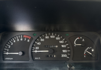 Подержанный автомобиль Daewoo Nexia Sedan 2003 года (10 фото)