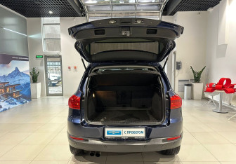 Подержанный автомобиль Volkswagen Tiguan 2012 года (6 фото)