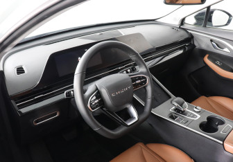 Подержанный автомобиль Omoda C5 2022 года (9 фото)