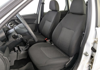 Подержанный автомобиль LADA (ВАЗ) Granta Sedan 2023 года (20 фото)