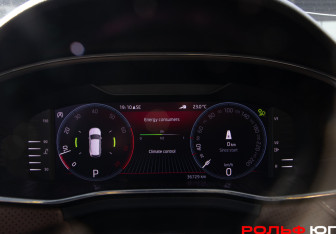 Подержанный автомобиль Skoda Kodiaq 2023 года (10 фото)