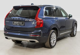 Подержанный автомобиль Volvo XC90 2018 года (5 фото)
