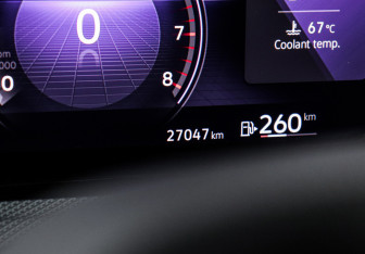 Подержанный автомобиль Volkswagen Golf Hatchback 2020 года (11 фото)