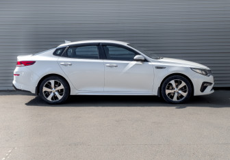 Подержанный автомобиль Kia Optima Sedan 2020 года (4 фото)