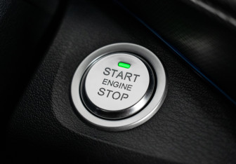 Подержанный автомобиль Changan UNI-T 2022 года (19 фото)