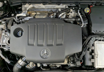 Подержанный автомобиль Mercedes-Benz GLB 2021 года (9 фото)