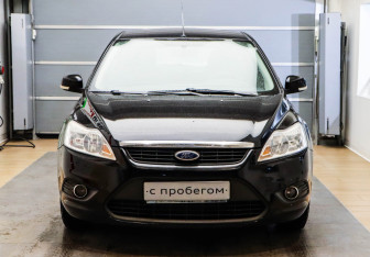 Подержанный автомобиль Ford Focus Hatchback 2008 года (2 фото)