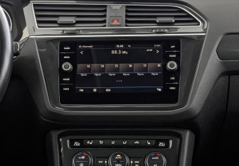 Подержанный автомобиль Volkswagen Tiguan 2018 года (17 фото)