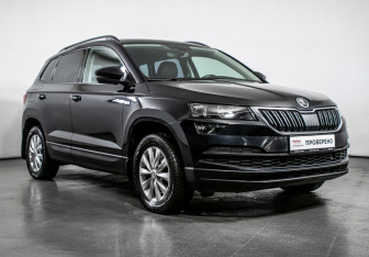 Подержанный автомобиль Skoda Karoq 2021 года (3 фото)