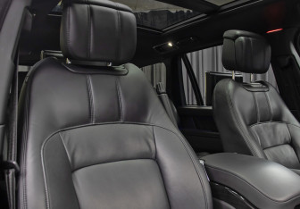 Подержанный автомобиль Land Rover Range Rover 2020 года (10 фото)