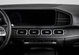 Подержанный автомобиль Mercedes-Benz GLE 2020 года (13 фото)