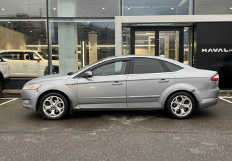 Подержанный автомобиль Ford Mondeo Sedan 2008 года (8 фото)