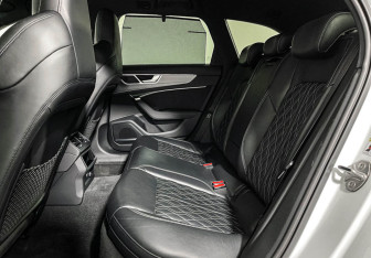 Подержанный автомобиль Audi S6 Wagon 2019 года (10 фото)