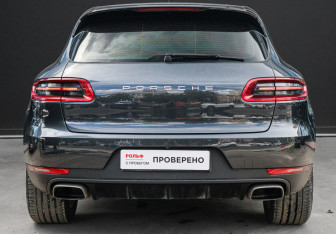 Подержанный автомобиль Porsche Macan 2018 года (5 фото)