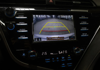 Подержанный автомобиль Toyota Camry Sedan 2019 года (19 фото)