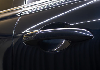 Подержанный автомобиль Genesis G80 2021 года (16 фото)
