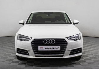 Подержанный автомобиль Audi A4 Sedan 2018 года (2 фото)