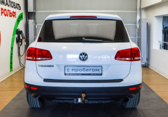 Подержанный автомобиль Volkswagen Touareg 2016 года (5 фото)