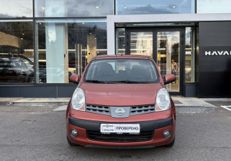 Подержанный автомобиль Nissan Note 2007 года (2 фото)