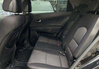 Подержанный автомобиль SsangYong Actyon 2012 года (13 фото)