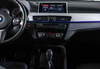 Подержанный автомобиль BMW X2 2021 года (14 фото)