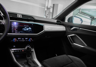 Подержанный автомобиль Audi Q3 Sportback 2020 года (21 фото)