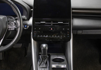 Подержанный автомобиль Toyota Avalon 2023 года (15 фото)