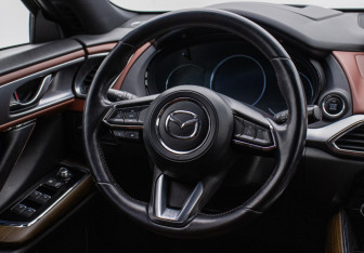 Подержанный автомобиль Mazda CX-9 2019 года (16 фото)