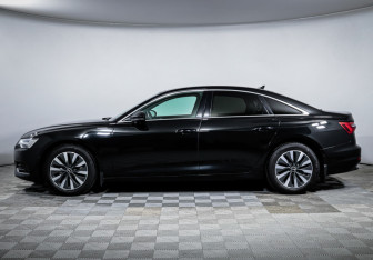 Подержанный автомобиль Audi A6 Sedan 2020 года (8 фото)