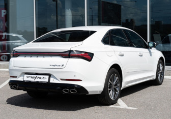 Новый Geely Preface 2026 (13 фото)
