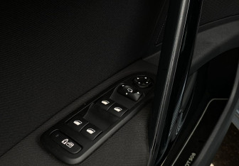 Подержанный автомобиль Peugeot 508 Sedan 2012 года (17 фото)