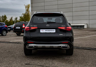 Подержанный автомобиль Mercedes-Benz GLC Coupe 2023 года (6 фото)