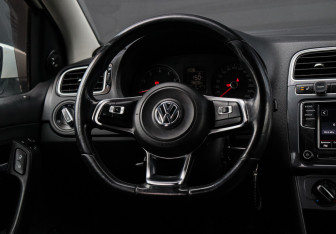 Подержанный автомобиль Volkswagen Polo Sedan 2019 года (11 фото)