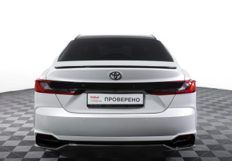 Подержанный автомобиль Toyota Camry Sedan 2024 года (6 фото)